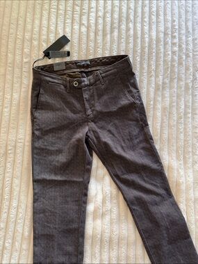 Men's Herringbone Slim Chinos in Dark Brown